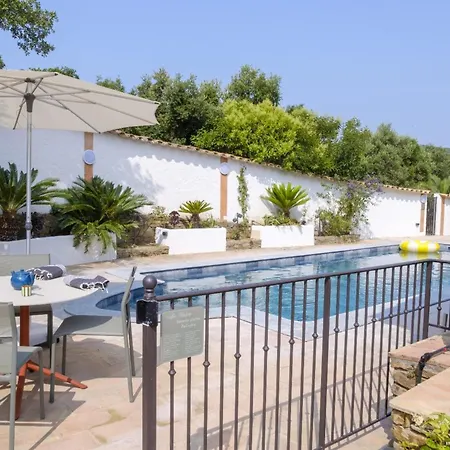 Lovely Luxury With Garden And Private Pool Hébergement de vacances *