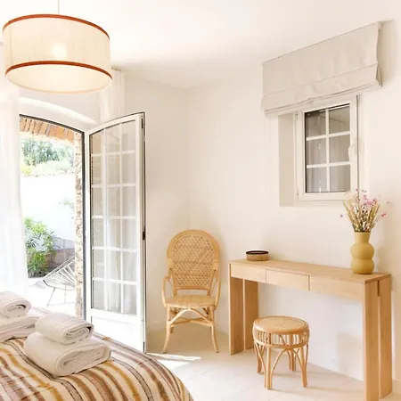 Lovely Luxury With Garden And Private Pool *