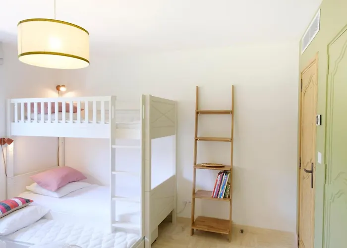 Lovely Luxury With Garden And Private Pool