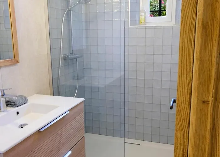 Lovely Luxury With Garden And Private Pool *